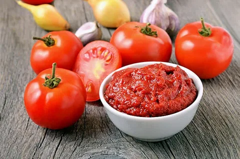 تصویر 2 از رب گوجه فرنگی ارگانیک تولید شده از گوجه ارگانیک و سالم
